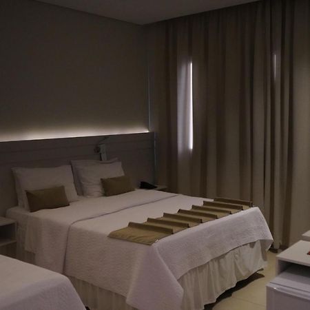 Pak Suites Hotel Луис-Эдуарду-Магальяйнс Экстерьер фото