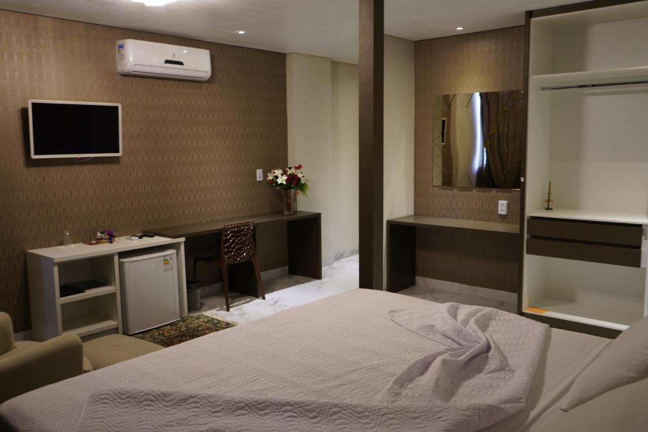Pak Suites Hotel Луис-Эдуарду-Магальяйнс Экстерьер фото